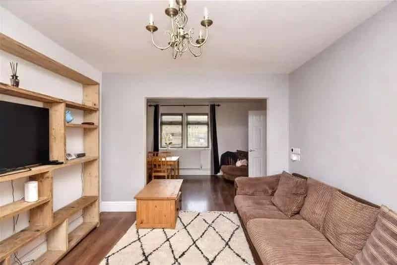 3 Bed House for Sale Holt Chain Free Mid Terraced Home