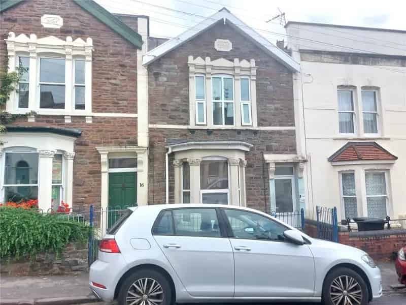 2 Bedroom Apartment Easton