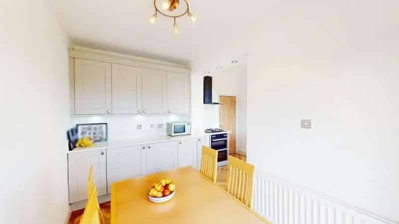 4 Bed Semi-Detached House With Countryside Views