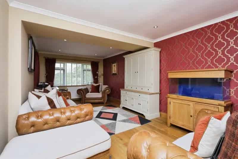 3 Double Bedroom Home in Magham Down