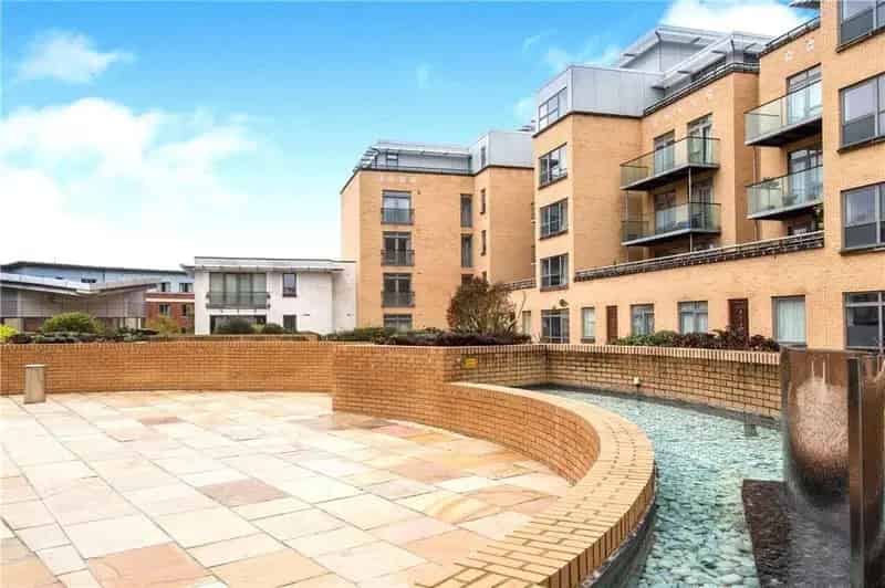 1 Bedroom Apartment for Sale Near Railway Station and City Centre