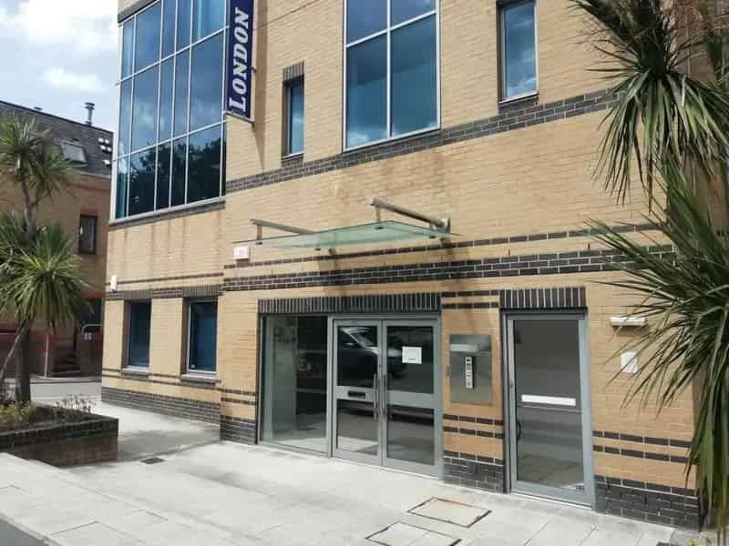 Modern Office Suite Near Train Station with Parking