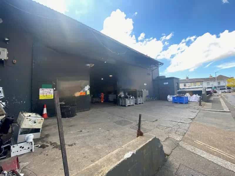 Industrial Unit 4034 sq ft Waste Processing Vehicle Dismantling