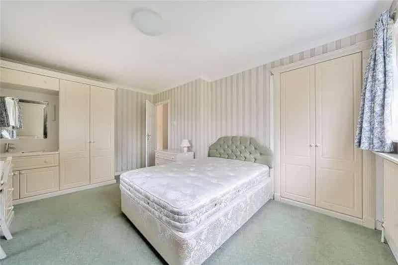 4 Bed House for Sale Near New Forest