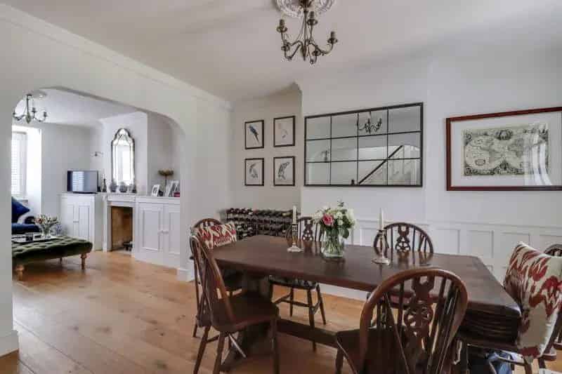 2 Bed House for Sale Sunningdale - Charters School Catchment