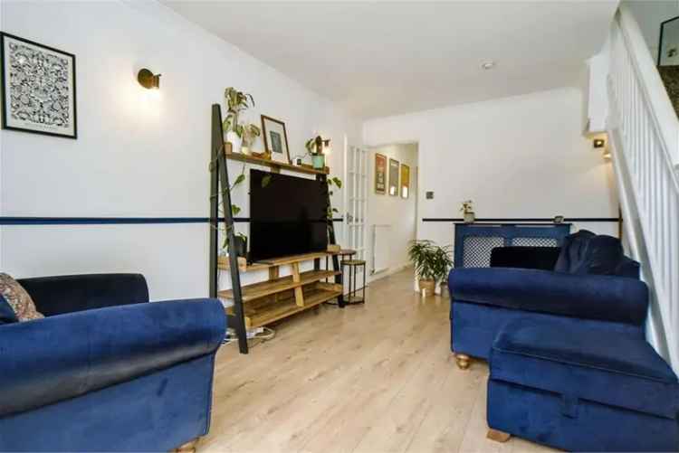 2 Bed House - End Terraced with 1 Reception Room