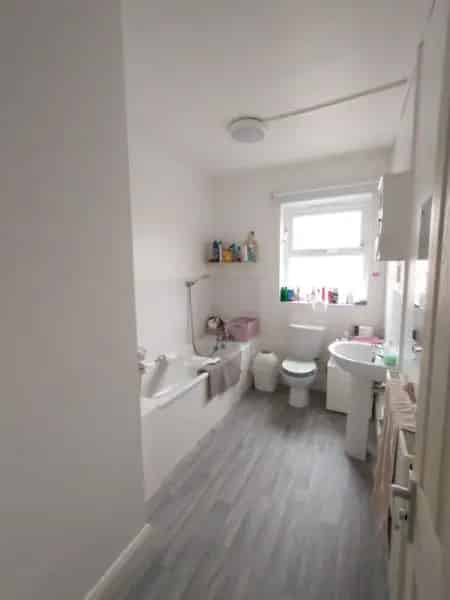 Large Flat with Private Balcony