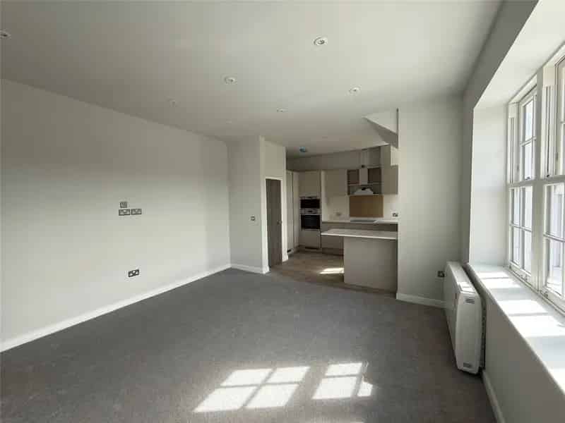 2 Bedroom Apartment Westbourne High Spec New Conversion Allocated Parking