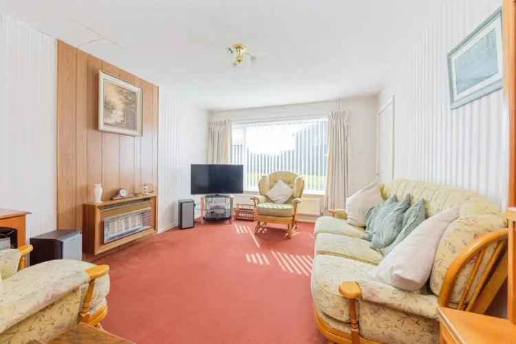 3 Bed House with Large Garden and Extension Potential