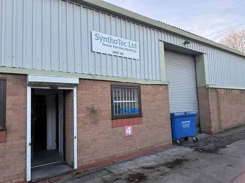 Industrial Warehouse To Let Malvern 1500 sq ft