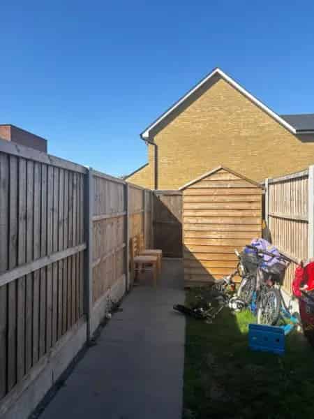 4 Bedroom House with Office, Driveway and Parking