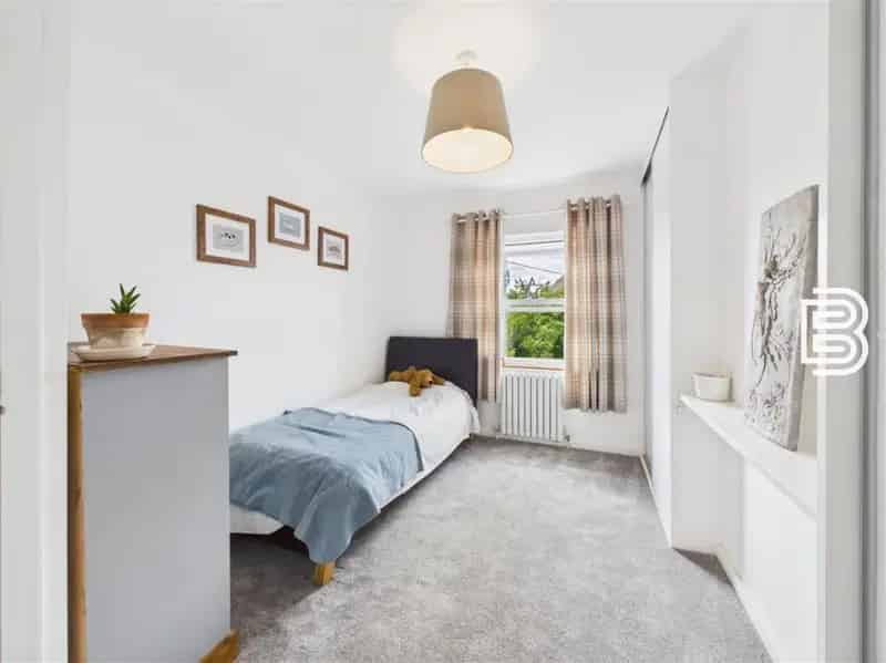3 Bed Semi-Detached House for Sale