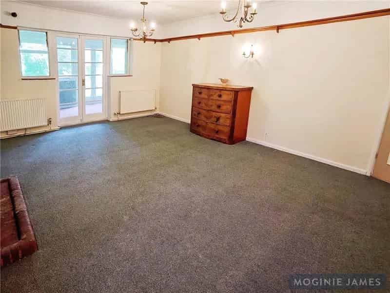3 Bedroom Bungalow For Sale