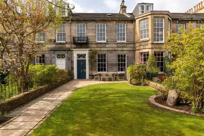 5 Bedroom Terraced House for Sale in Edinburgh New Town