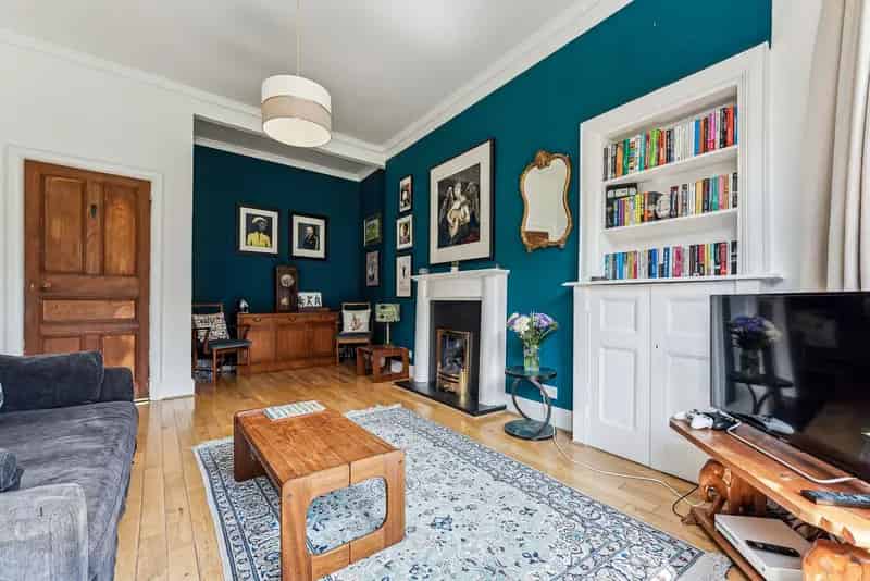 Spacious 1-Bedroom Apartment in Shawlands Glasgow