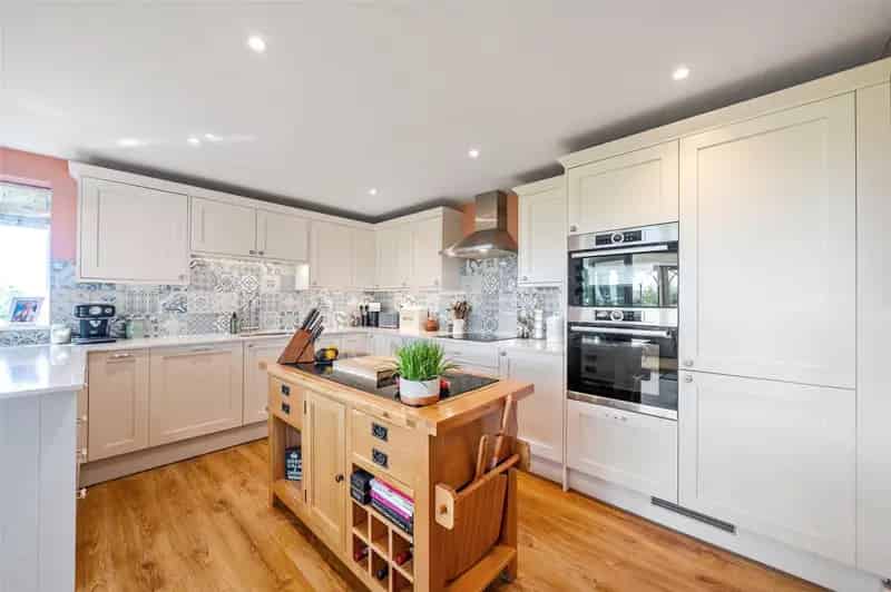 4 Bedroom Detached House with Orangery and Gardens Lanivet Bodmin