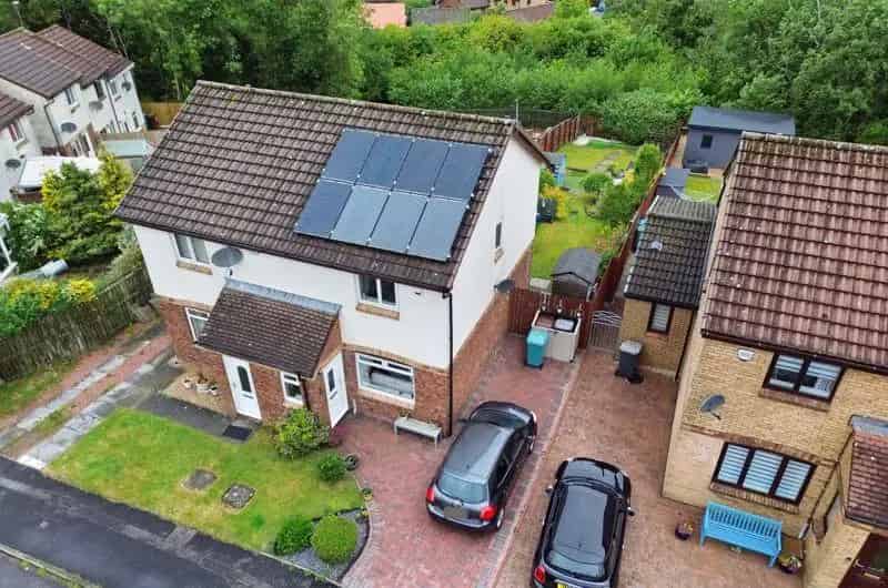 3 Bedroom Semi Detached House Moodiesburn