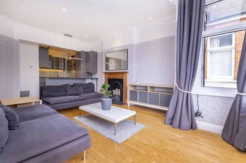 3 Bedroom Flat to Rent Wimbledon - Newly Refurbished Duplex