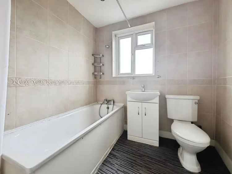 2 Bedroom Mid Terrace House for Sale London E13