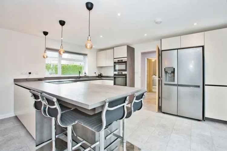 4 Bed Family Home with Stunning Countryside Views