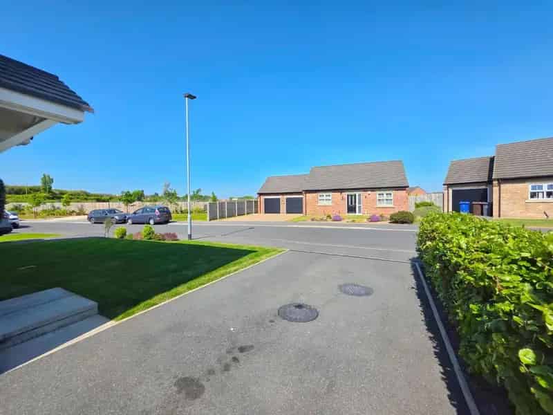 2 bed house for sale