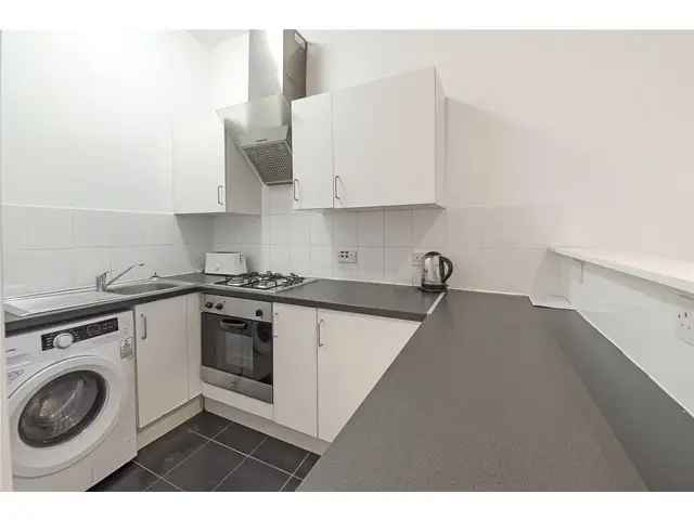 1 Bedroom Flat for Sale in Shawlands Glasgow