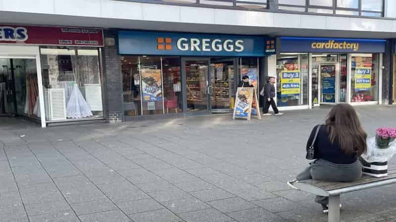 Shop to Let Farnborough Queensmead Shopping Centre