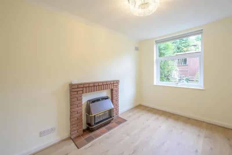 3 Bed Detached House For Sale