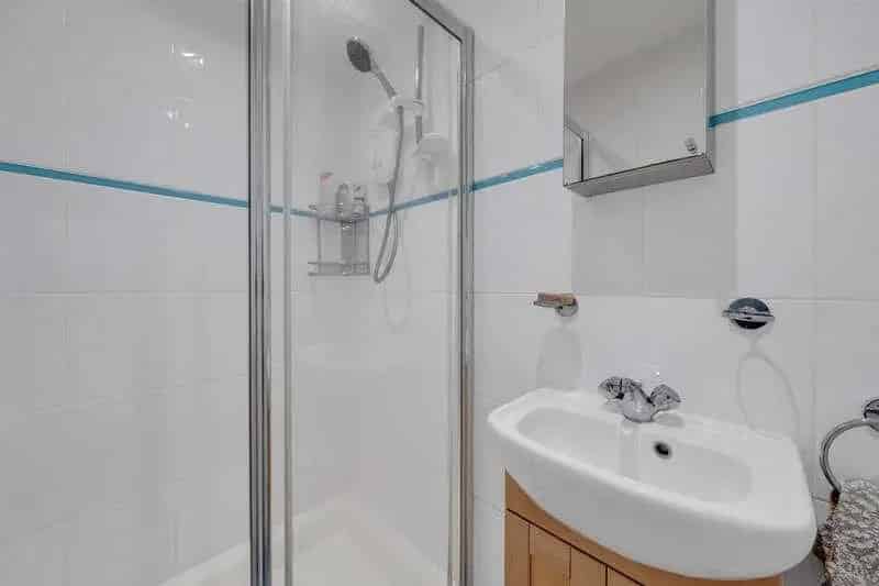 4 Bedroom End Townhouse for Sale