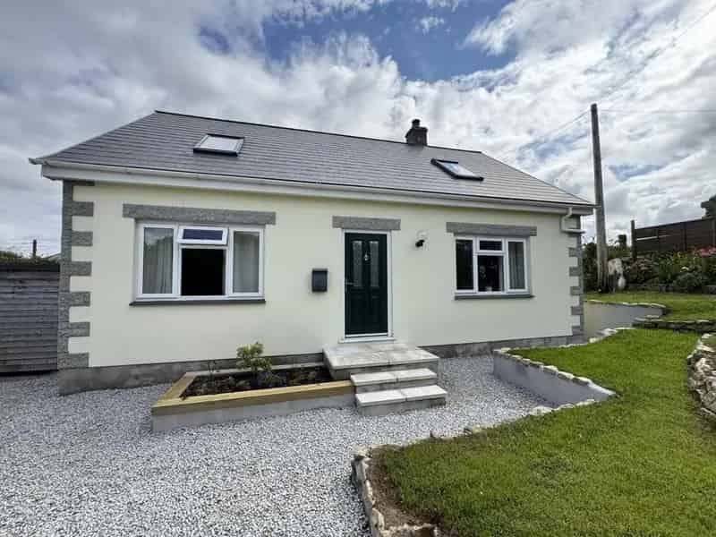 3 Bedroom Detached Bungalow for Sale near Redruth