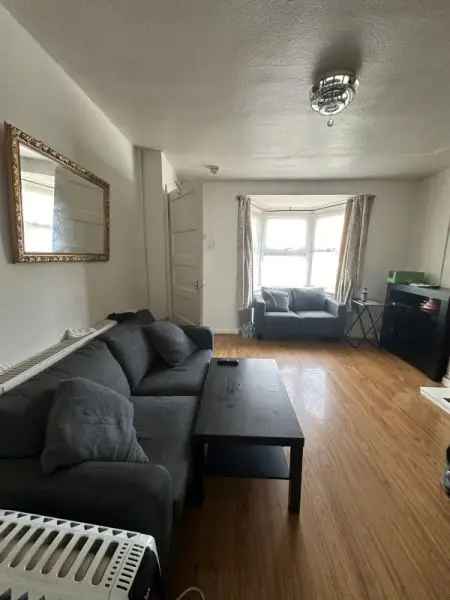 House For Rent in Birmingham, England