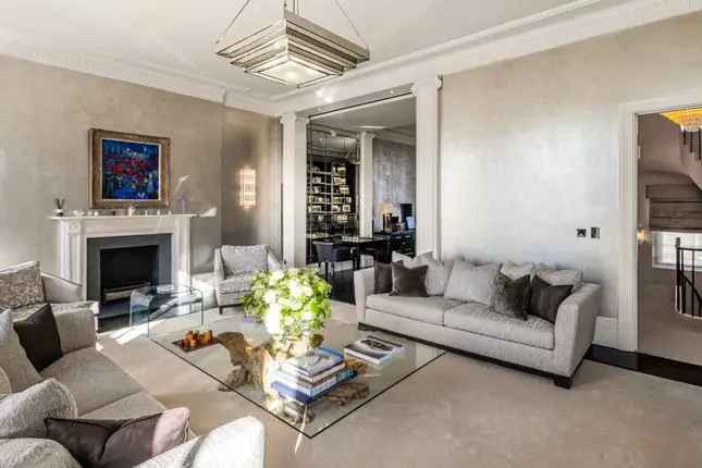 Town house for sale in Chester Terrace, Regent's Park, London NW1, United Kingdom