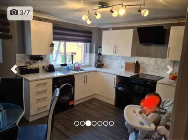 Large Maisonette 2 Bed Plus 1 Small Room Near School