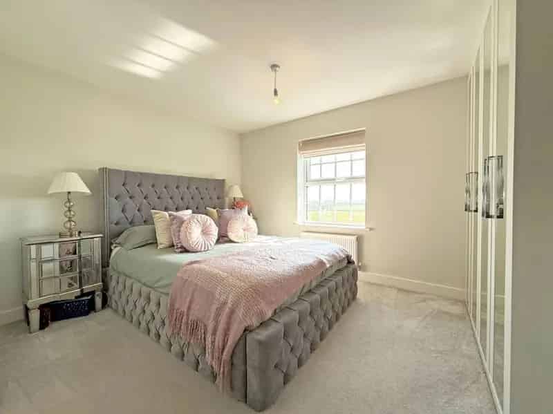 4 Bed Detached House for Sale