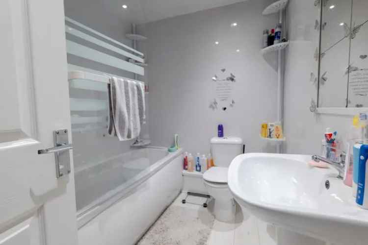 2 Bedroom Flat for Sale Hebburn