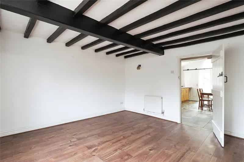 Two Bedroom Character Property Near M1 and Nottingham