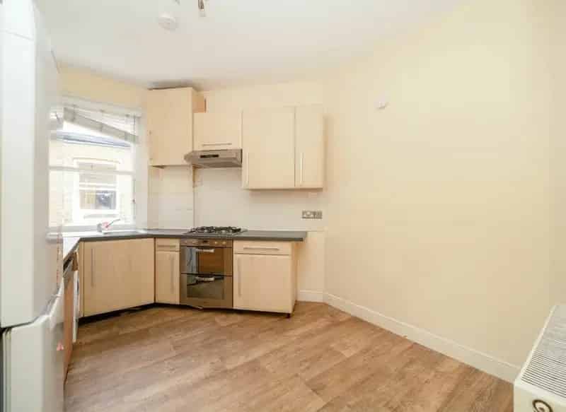 Three Bedroom Flat Castellain Road Maida Vale