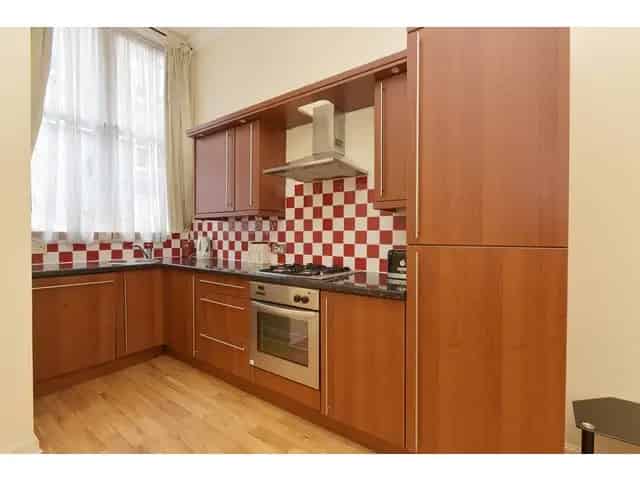 1 Bedroom Flat for Sale - Move-In Condition