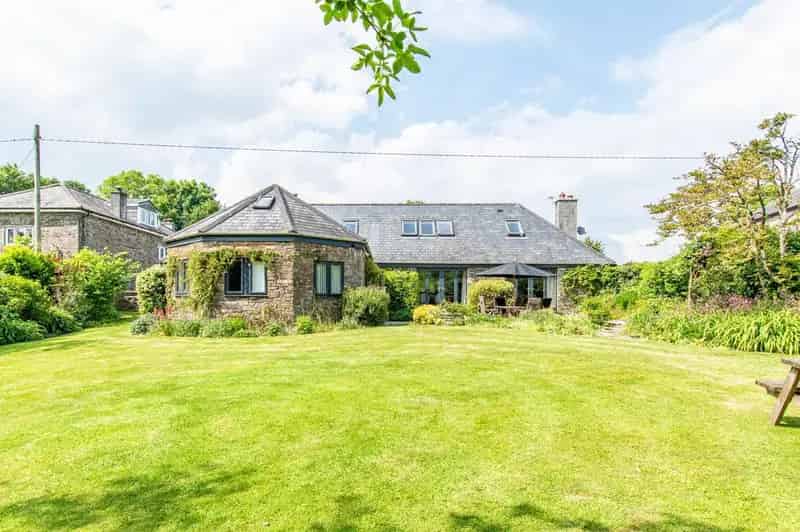 5 Bedroom Barn Conversion for Sale