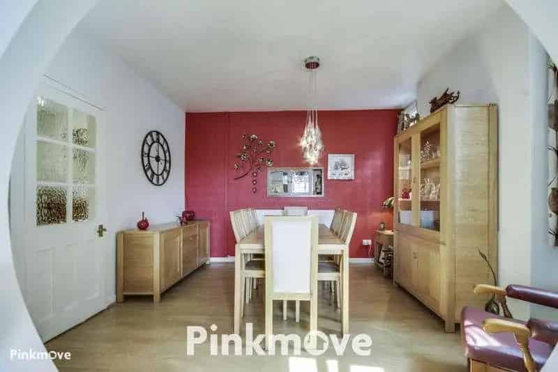 4 Bed Detached House For Sale