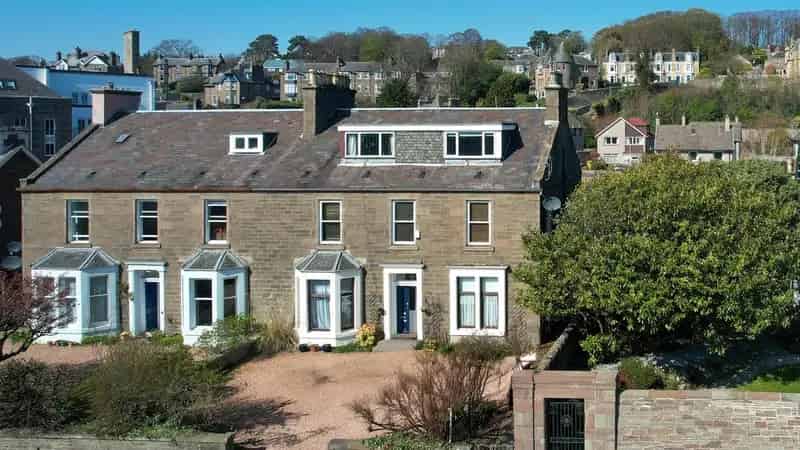 4 Bedroom House for Sale in Broughty Ferry