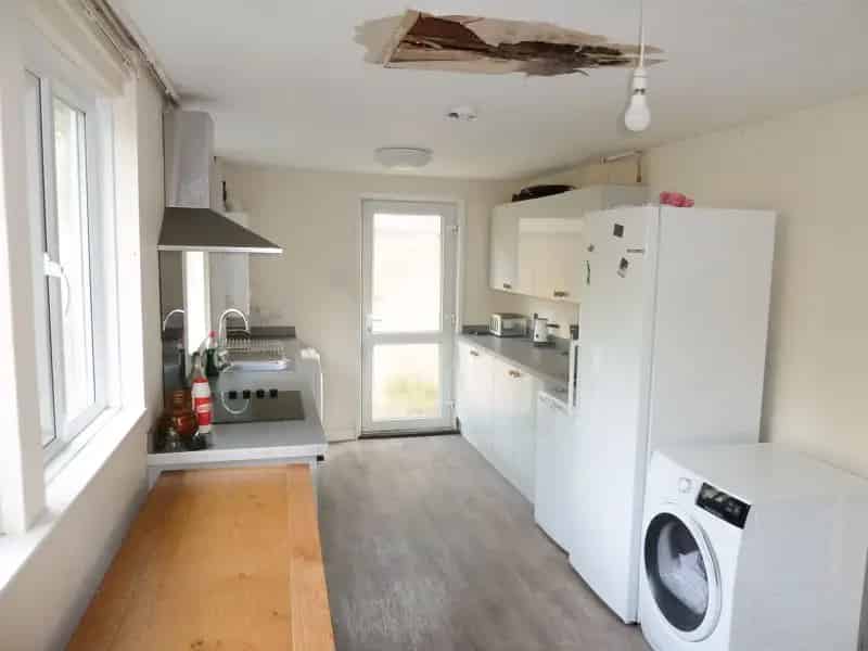 3 Bedroom Semi-Detached House For Renovation