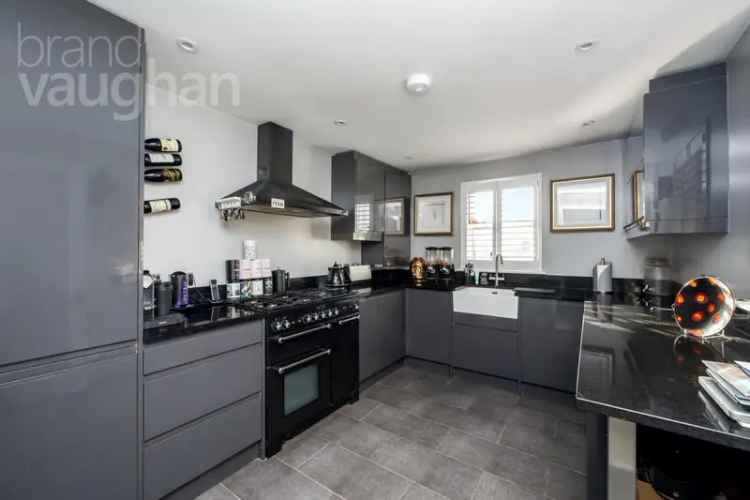 3 Bedroom Terraced House for Sale in Brighton Hove