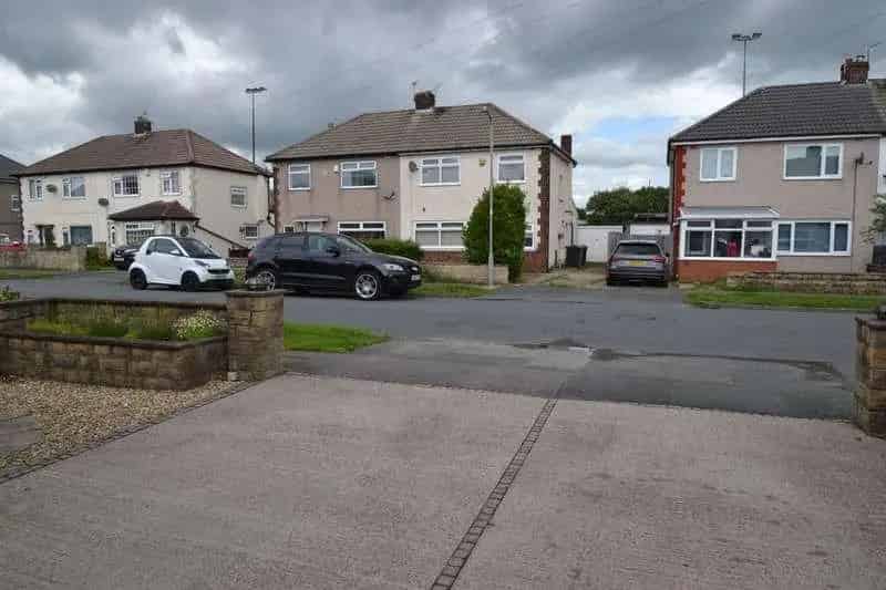 3 Bed Semi-Detached House for Sale