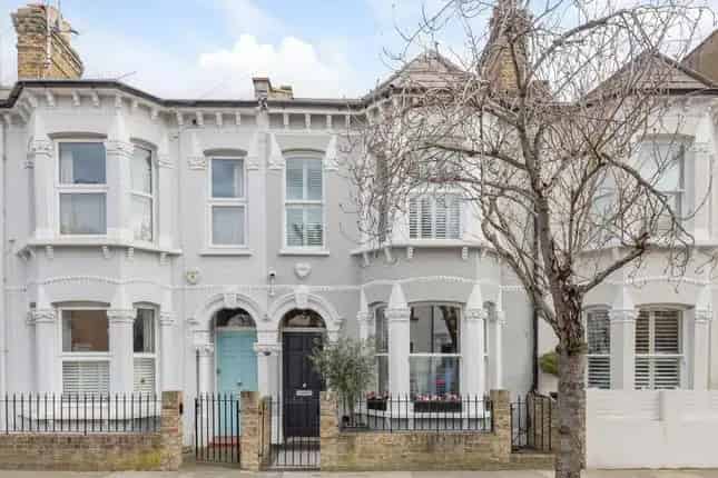 5 Bedroom Family Home Parsons Green SW6