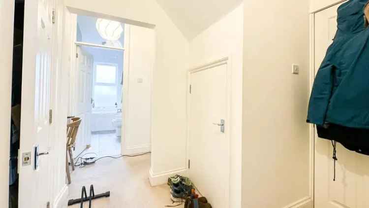 1 Bedroom Flat Southville Available May 17 2025
