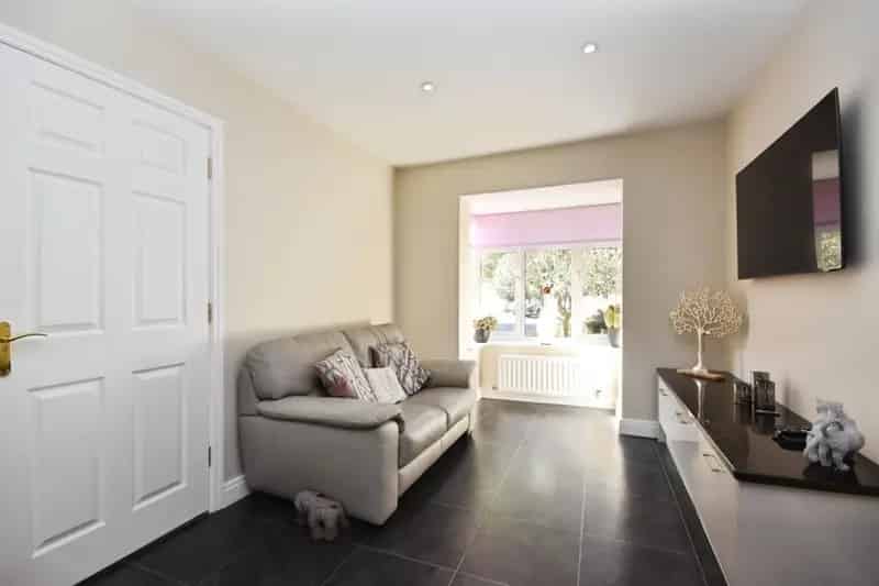 4 Bedroom Detached House Near Gidea Park Romford