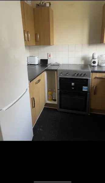 Flat For Rent in Colchester, England