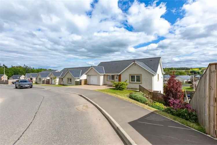 4 Bed Detached House with 2 Reception Rooms - East Broomlands