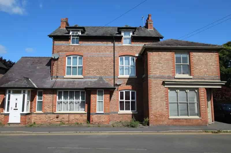 2 Bedroom House for Sale Wilmslow Cheshire SK9